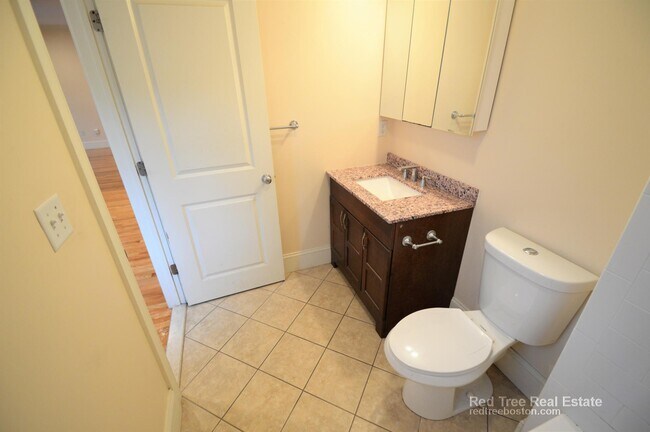 Photo - 25 Lothrop St Unit 2