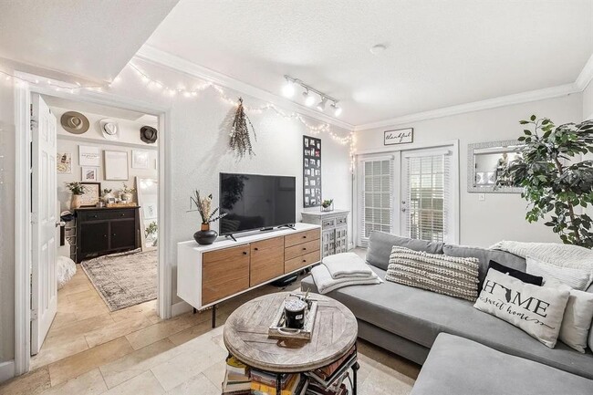 Photo - 206 E South St Unit 3008