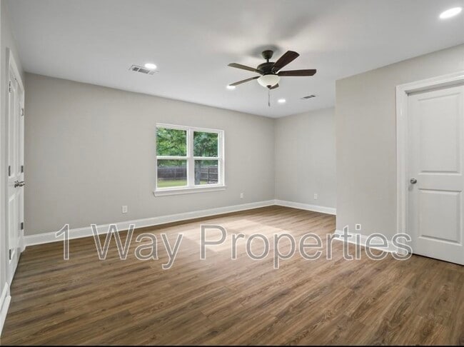 Photo - 80249 N Willie Rd