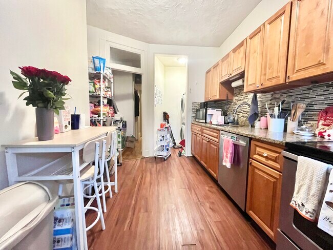 Photo - 614 Columbus Ave Unit 3