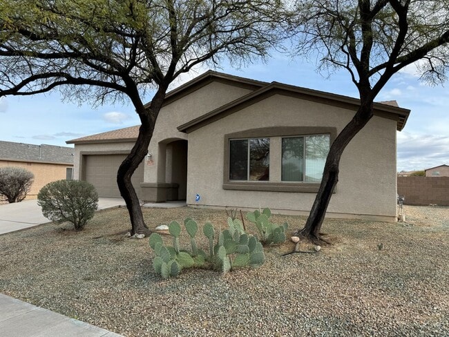 Photo - Nice SouthWest Tucson 3Bdm 2Ba, Close Casi...