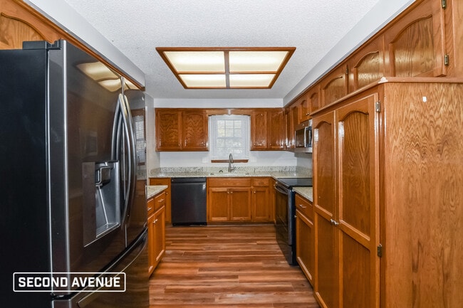 Photo - 716 SE Shamrock Ln