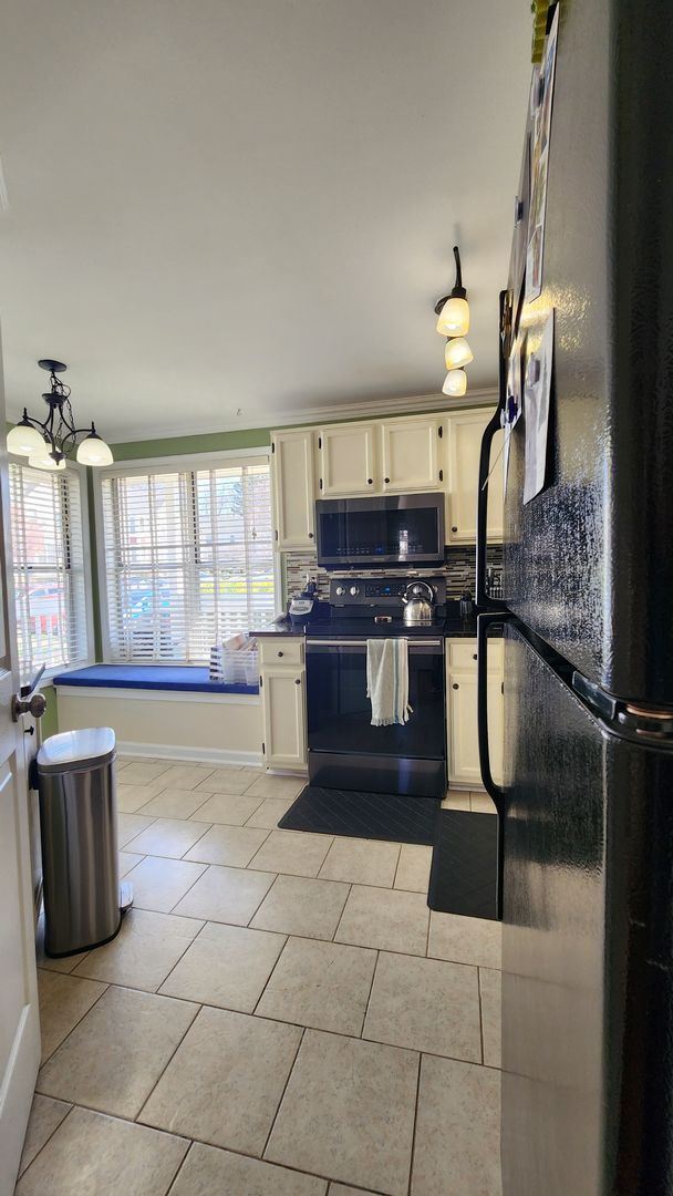 Photo - End-unit townhome in highly desired Kingstown