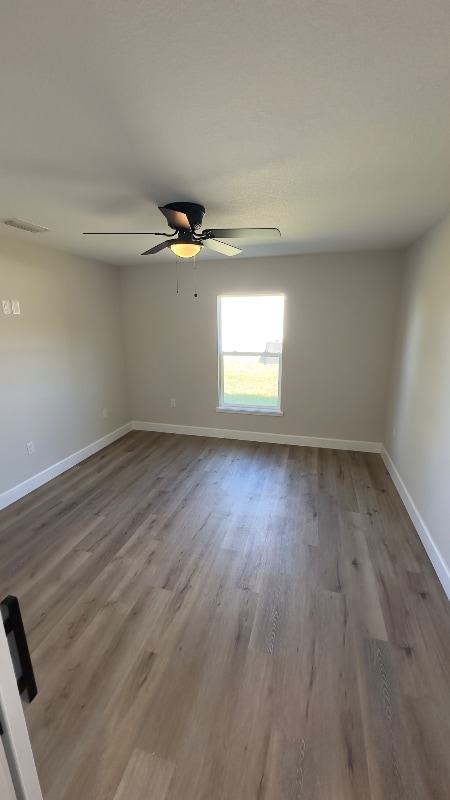 Photo - 303 E Oak St