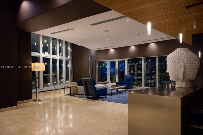 Photo - 60 SW 13th St Unidad 4201