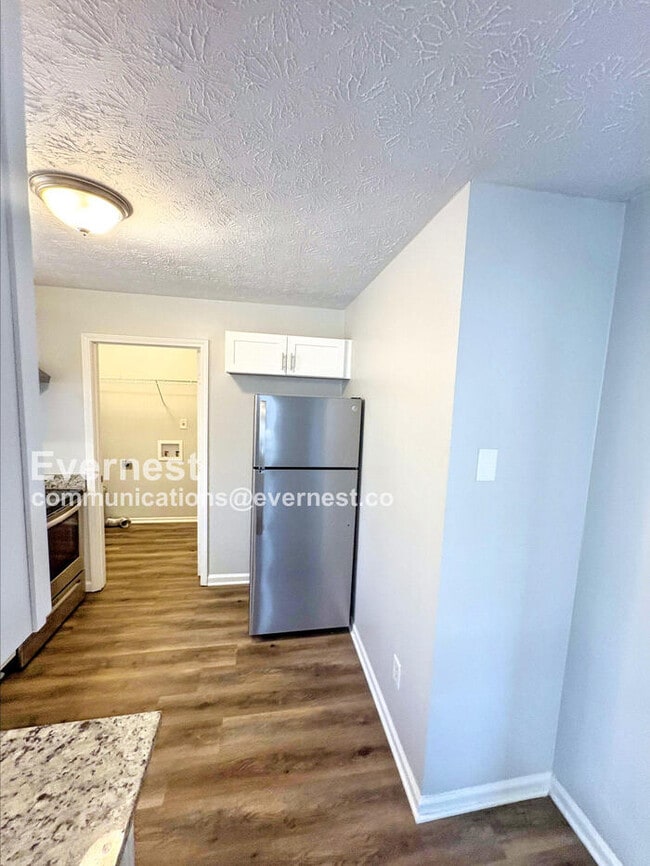 Photo - 303 Dove Point