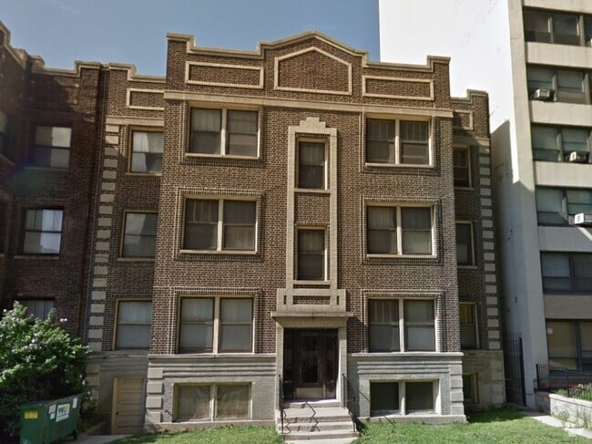 Building Photo - 652 W Gordon Ter Unit 3W Rental