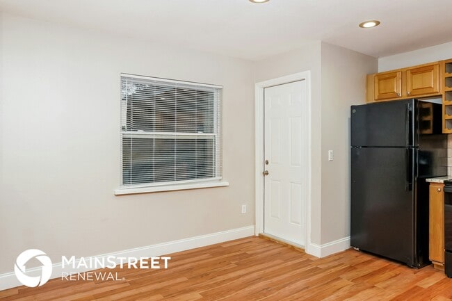 Photo - 2036 Walsh Ave SE