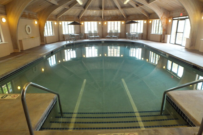 indoor pool - 100 E Main St Condo Unit 315