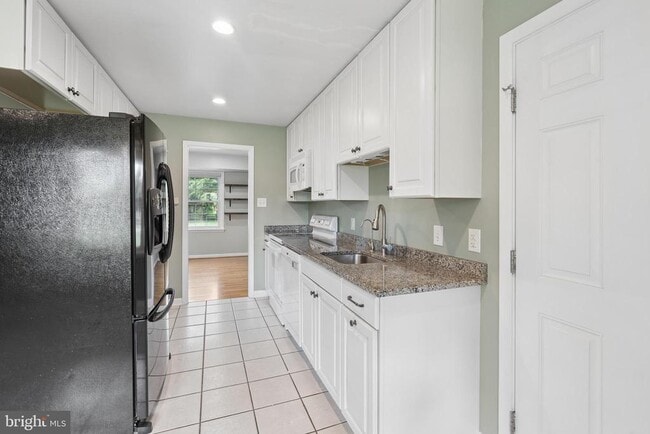 Photo - 8109 Broadview Dr