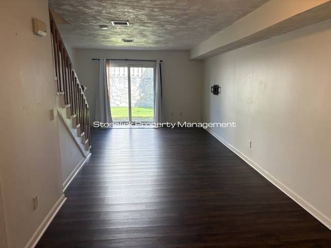 Photo - Newly Renovated Townhouse Style Condo For Rent in Johnston!
