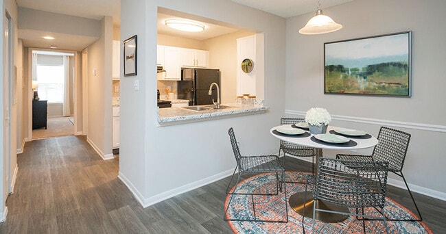Residences at Glenview Reserve Apartment Homes