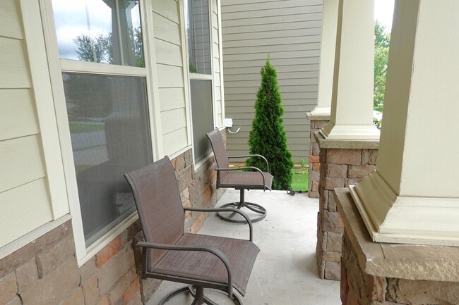 Photo - 24 Noble Wing Ln