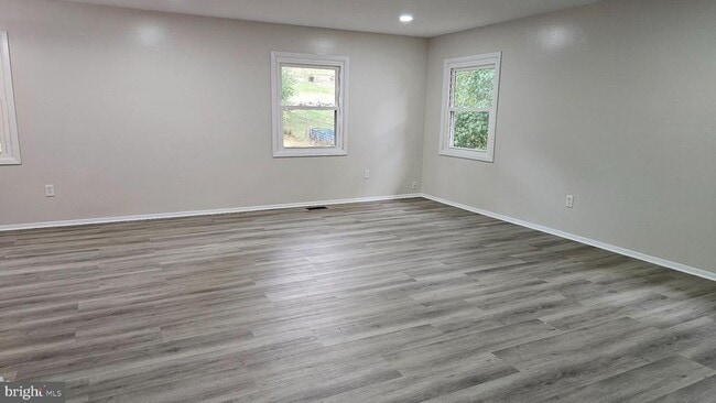 12304 Melling Ln