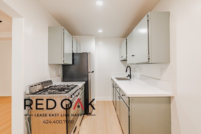 901 S Ardmore Ave Unit 206