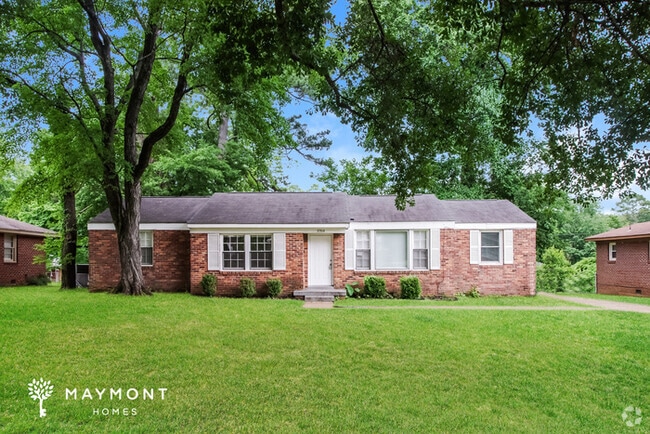 Building Photo - 3704 Lakewood Dr NW Rental