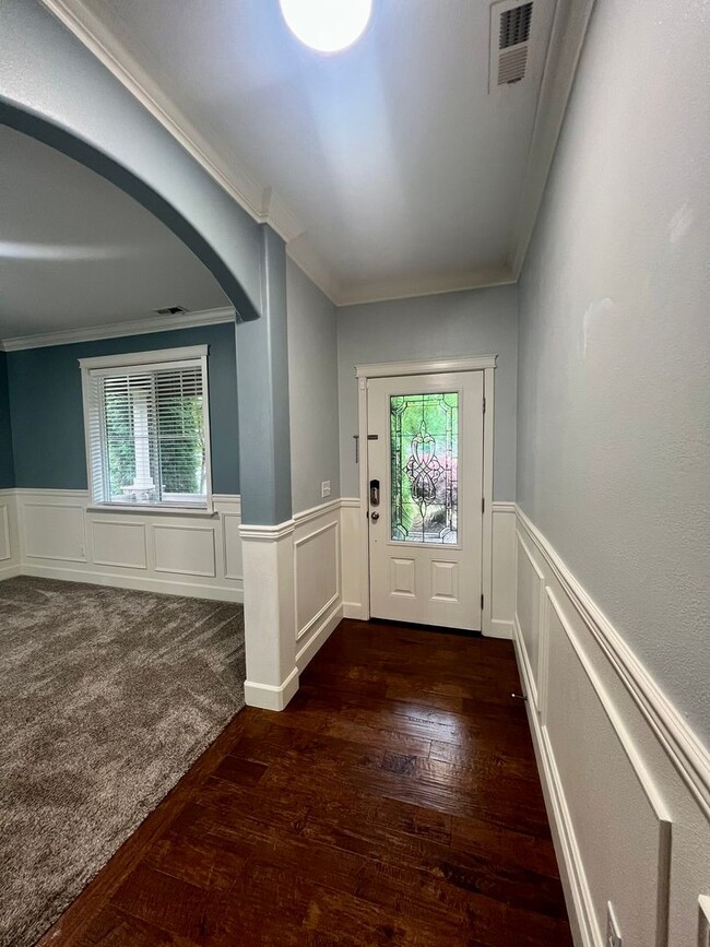 Photo - Beautiful 5 Bedroom Home