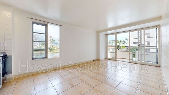 Building Photo - 445 Kaiolu St Rental
