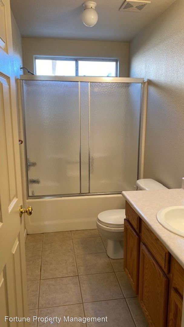 Photo - 3 br, 2 bath House - 1404 N. Fulgham St.