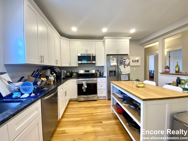 Photo - 1433 Cambridge St Unidad 2