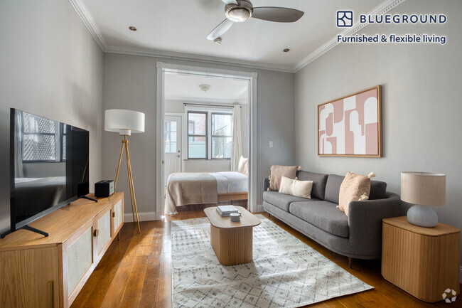 Building Photo - 145 E 26th St Rental