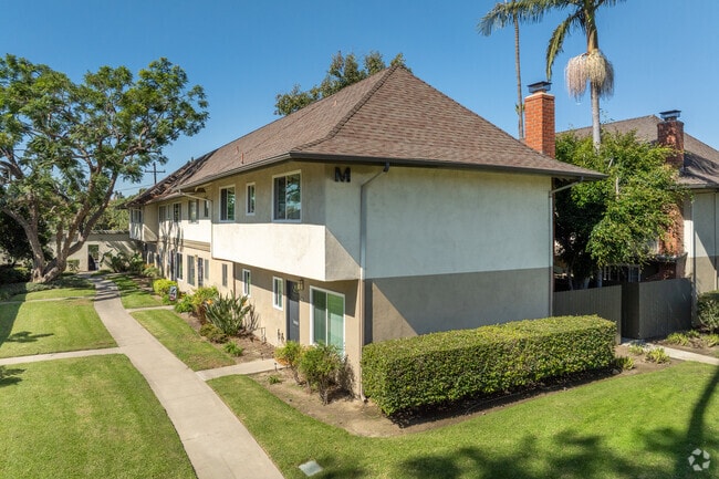 2002 E Santa Clara Ave, Santa Ana