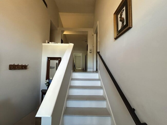 Photo - 6031 Ambassador Dr