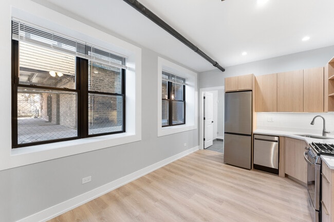 Photo - 1546 W Jonquil Terrace Unidad 009