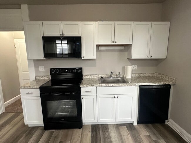 39 E Willow St Unit 201