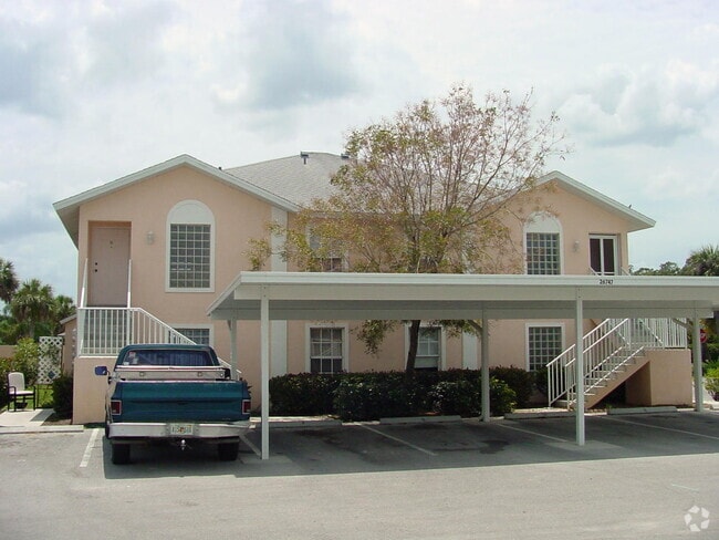Building Photo - 26747 Little John Ct Unit Manor #10 Rental