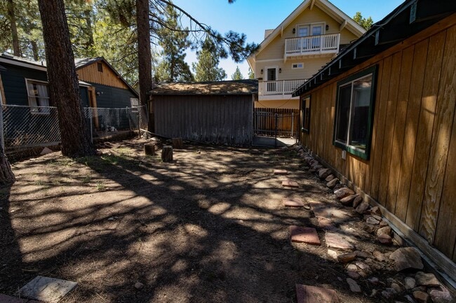 Photo - Comfy Getaway on Temple Ln.