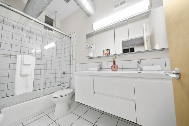 Photo - 122 W Elder St Unidad ID1056110P