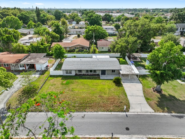 Building Photo - 4604 S Shore Rd Rental