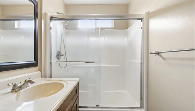 Photo - 16901 Simonds St