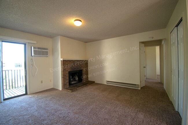 Photo - 3950 Manhattan Ave Unit B2