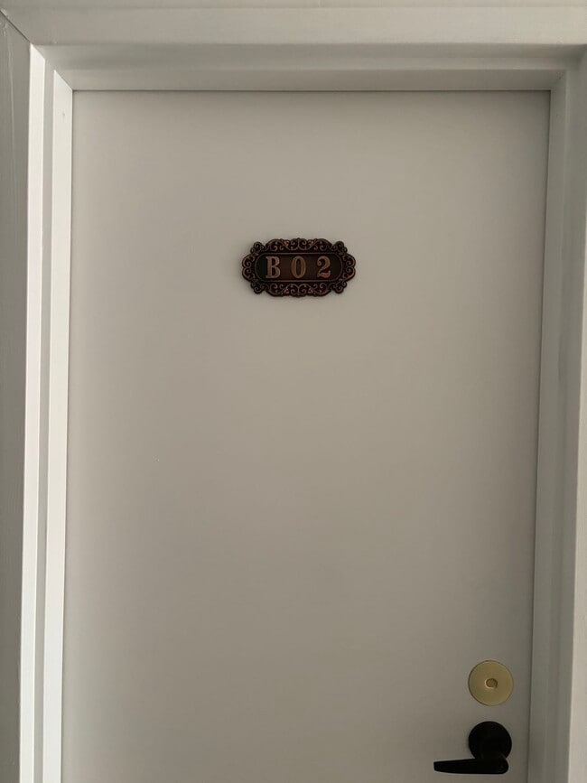 Building Photo - 334 Donlands Ave