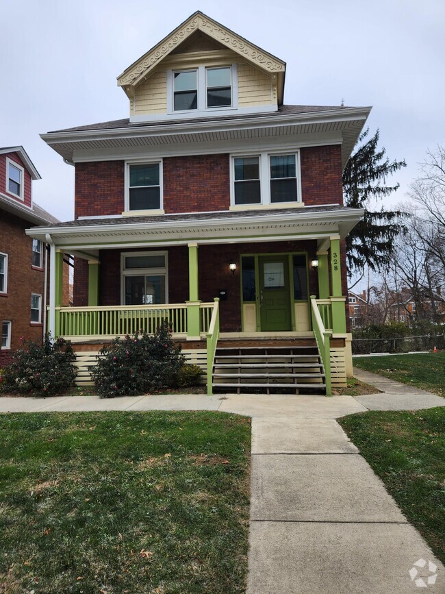 Building Photo - 328 Erkenbrecher Ave Rental