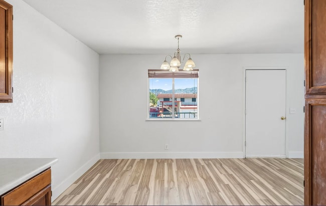 Photo - 2291 McCulloch Blvd N