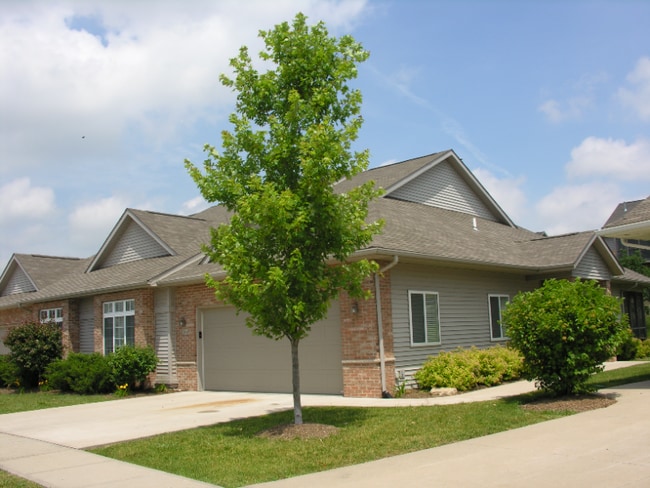 Photo - 6 Notting Hill Ln