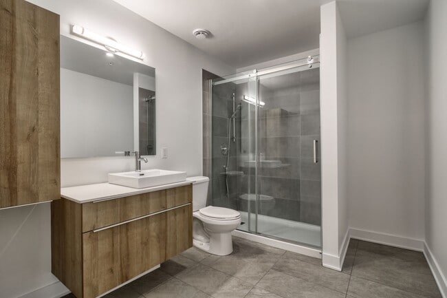 Photo - 9675 Av. Papineau Unit 13