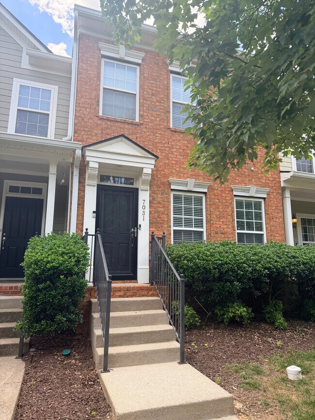 Photo - 7031 Sunnywood Dr