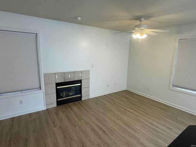 Photo - 3514 S Oaklawn Cir