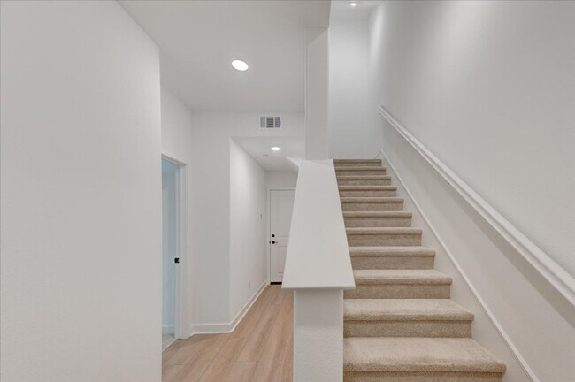 Photo - 1404 Mountain Laurel Rd