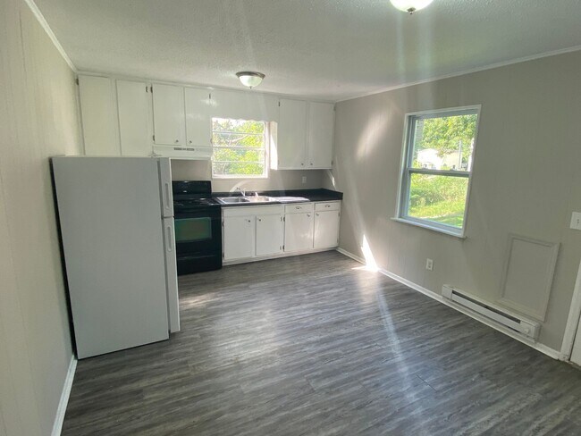 Photo - Updated 3 bed 1 bath in Brainerd! Vouchers Accepted! Leasing Specials Available!