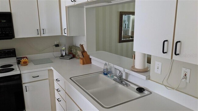 9300 Clubside Cir Unit 1306