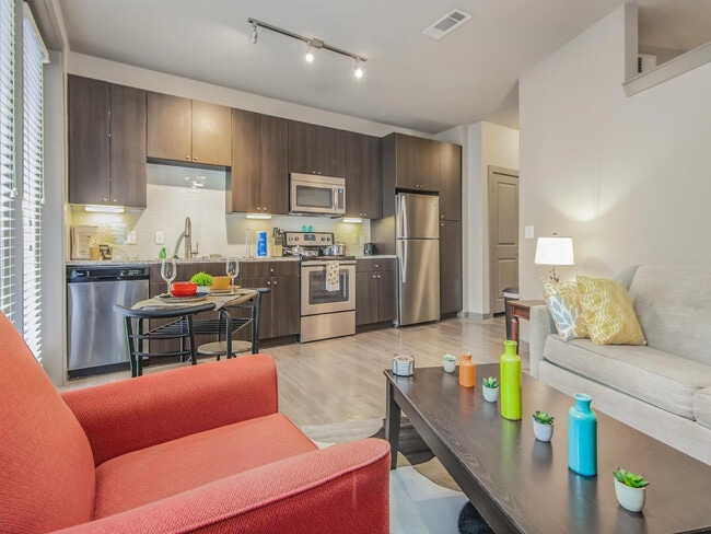 Photo - 1915 Canterbury St Unidad ID1359154P