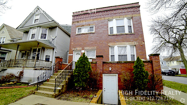 Building Photo - 2301 N Monticello Ave Unit CH Rental