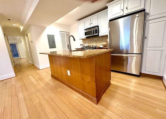 Photo - 1663 Newton St NW Unidad 1