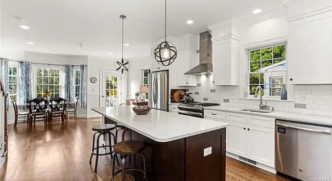 Photo - 229-229 Lincoln Ave