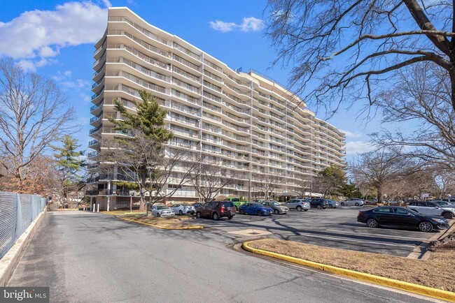 Exterior of Building - 3333 University Blvd W Condo Unit 604